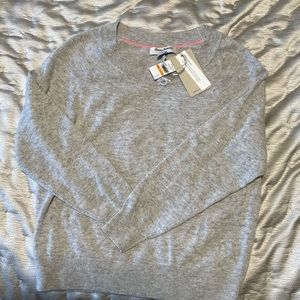 Tommy Bahama NWT Cashmere sweater
